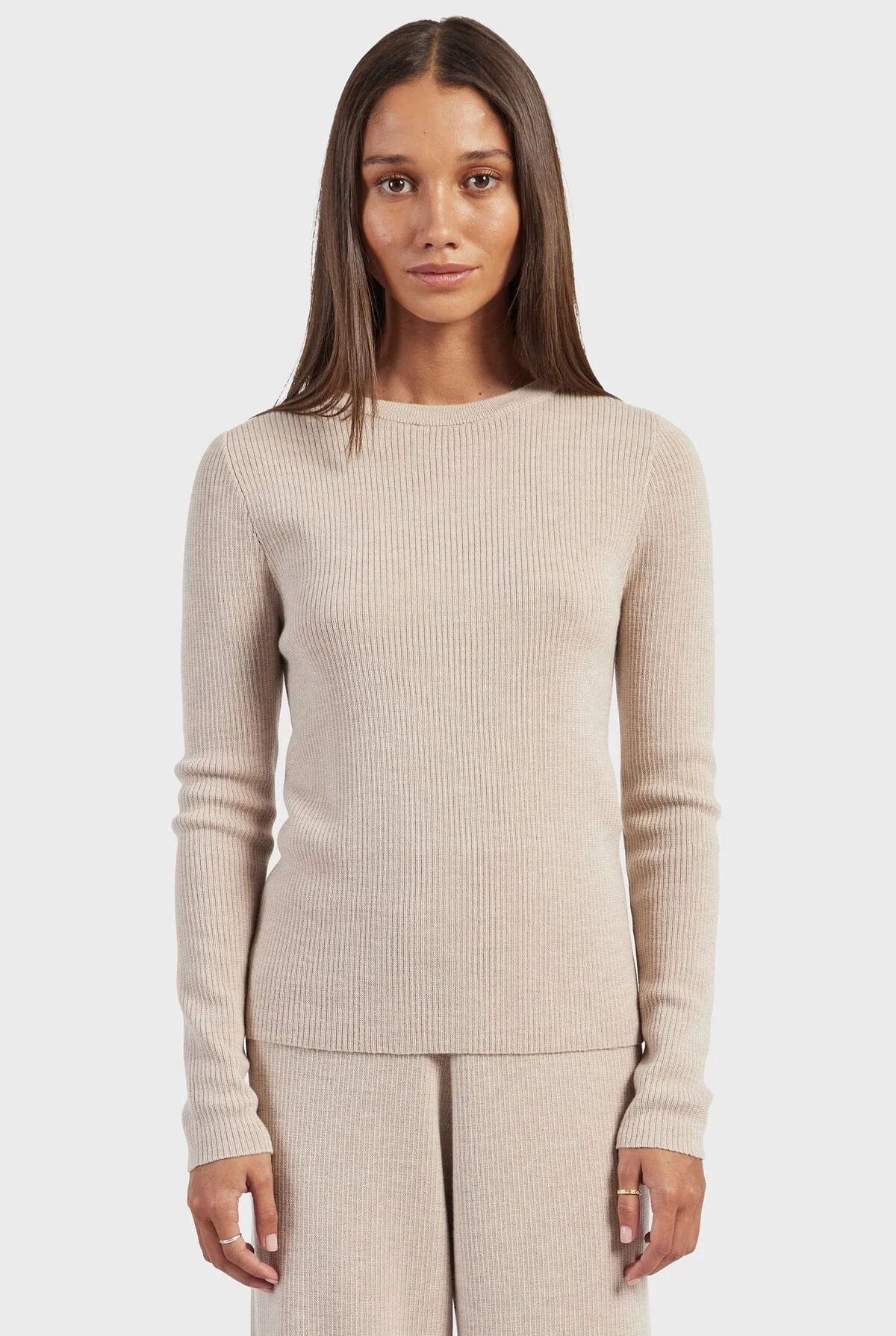 Academy Brand Women's Isle Merino Crew - Elm Beige