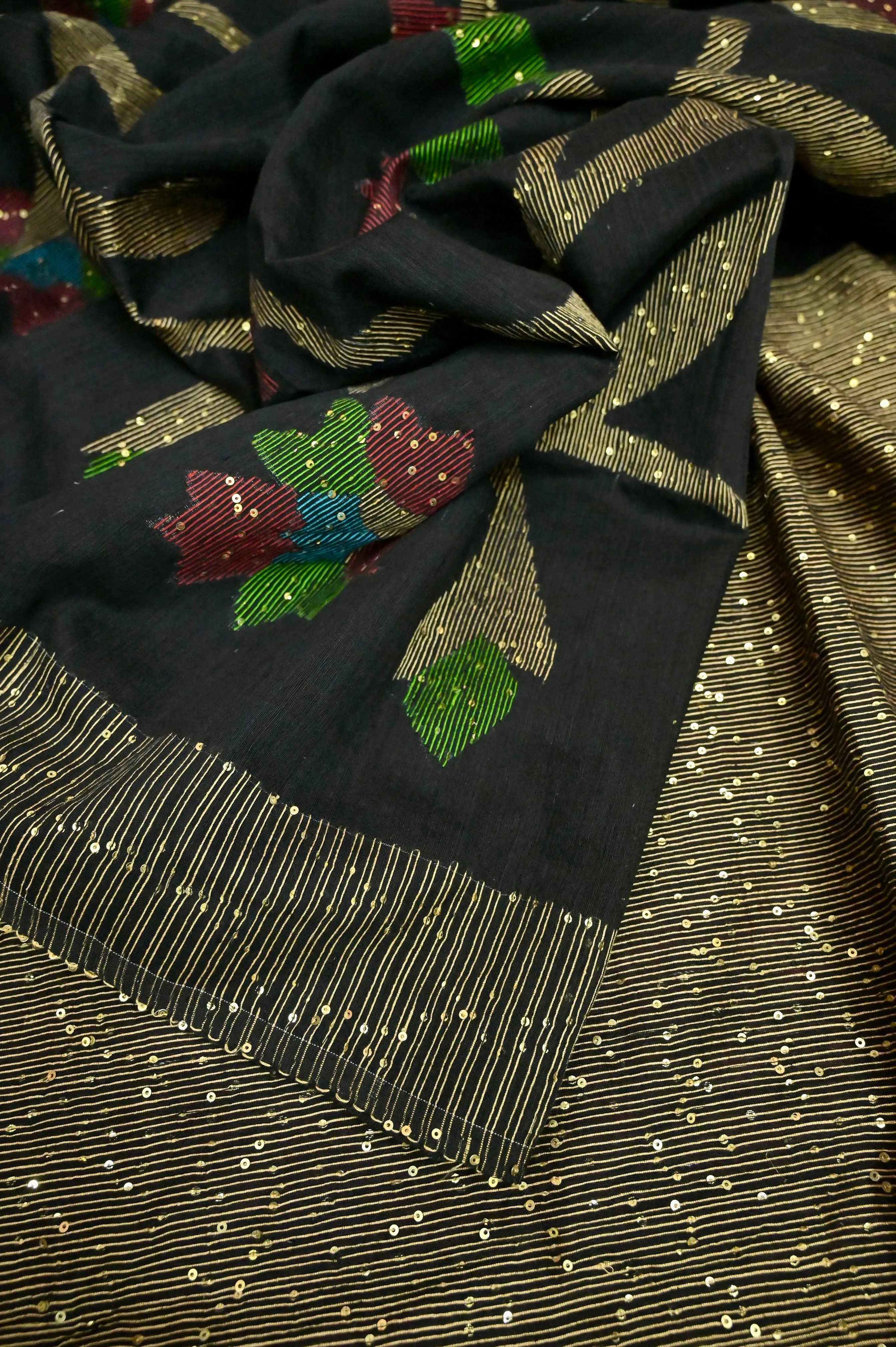 Black Color Matka Handloom Saree with Sequin Weaving