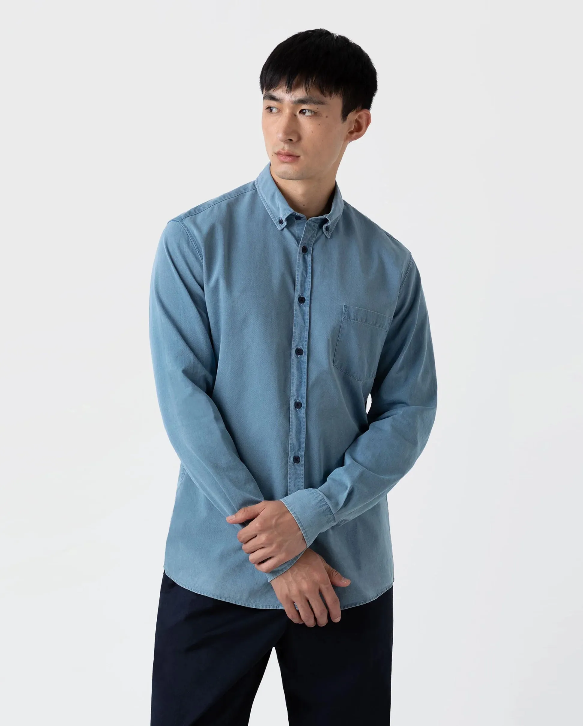 BUTTON DOWN SHIRT / LIGHT INDIGO