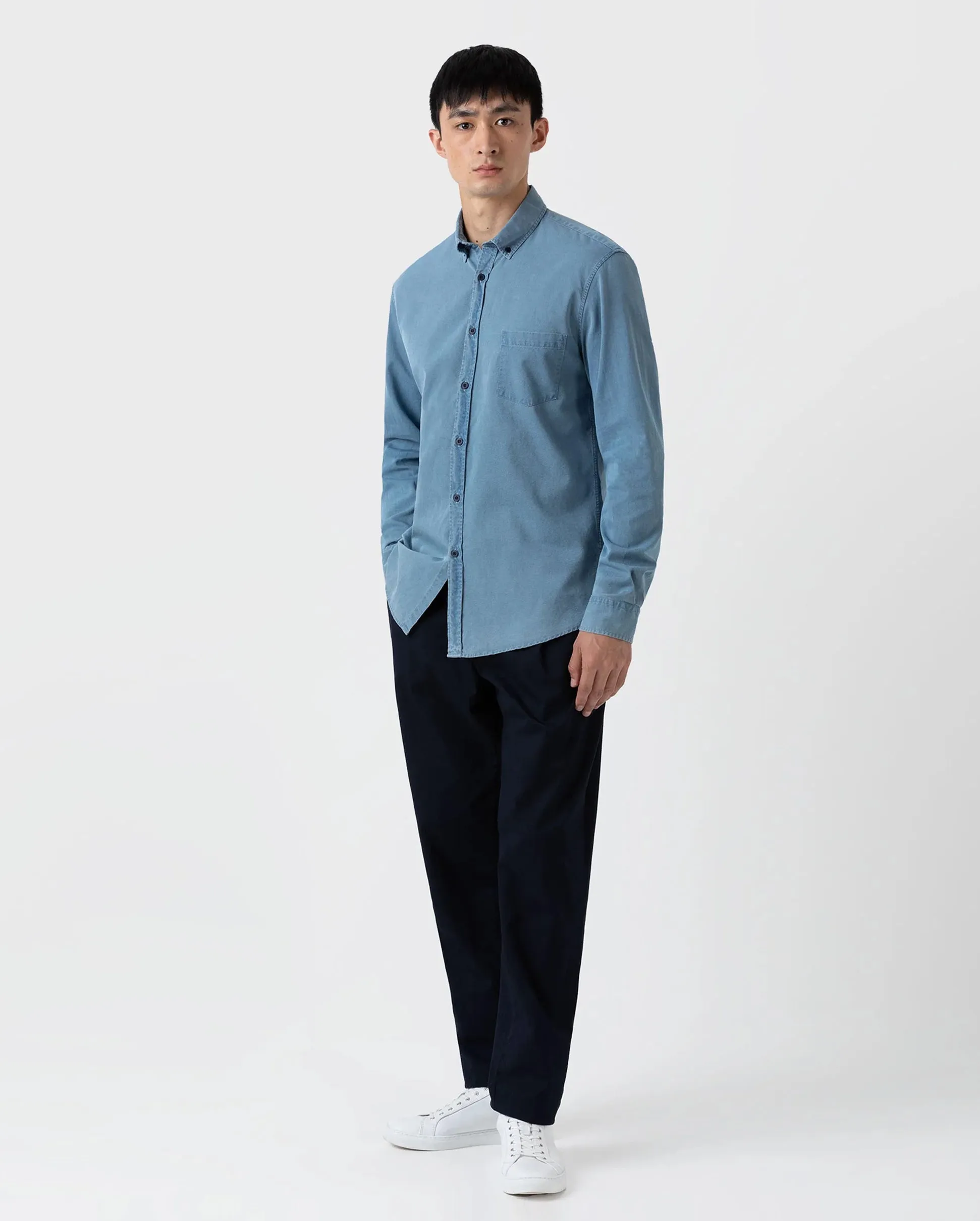 BUTTON DOWN SHIRT / LIGHT INDIGO