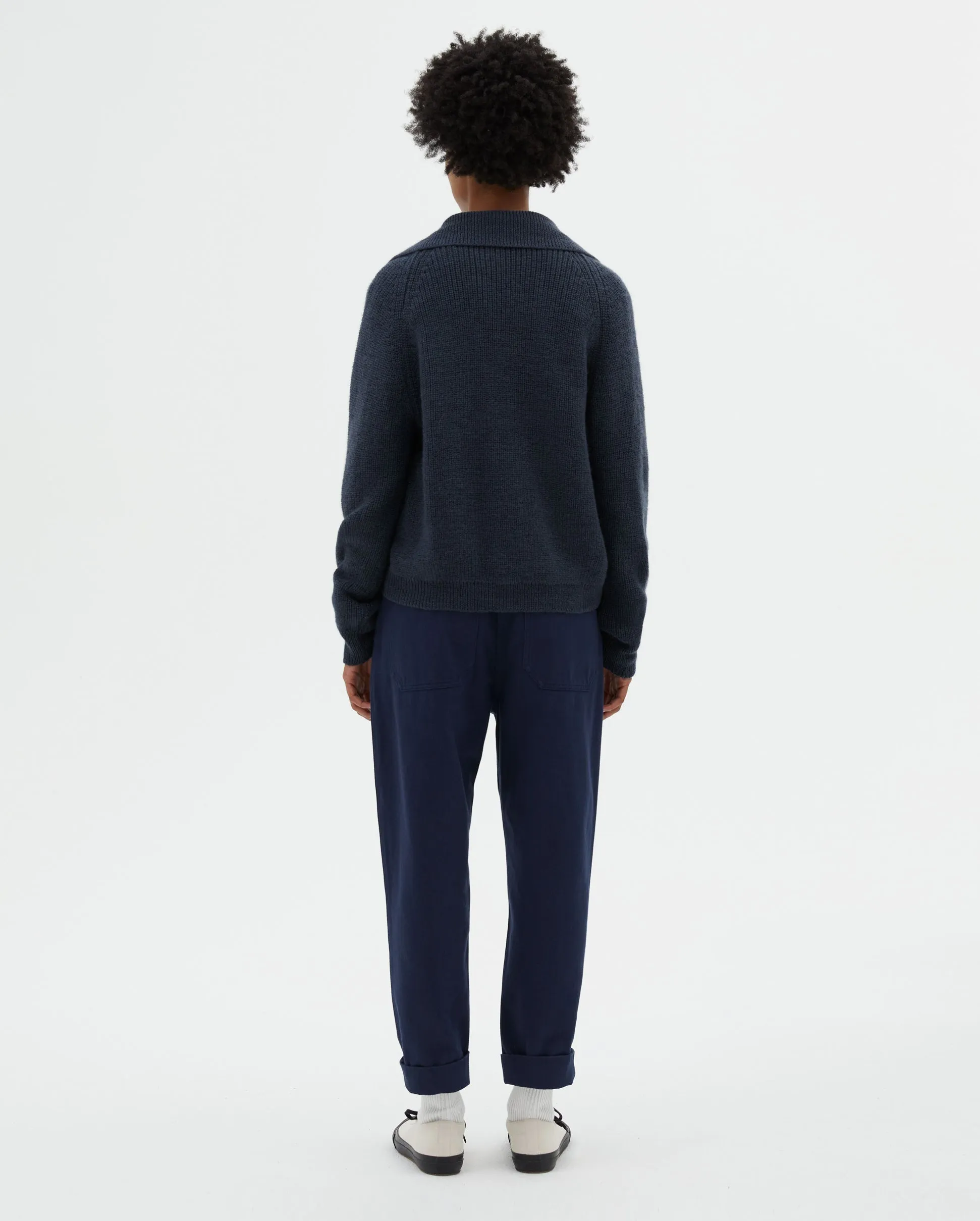 COLLARED WOOL CARDIGAN / UNIFORM BLUE