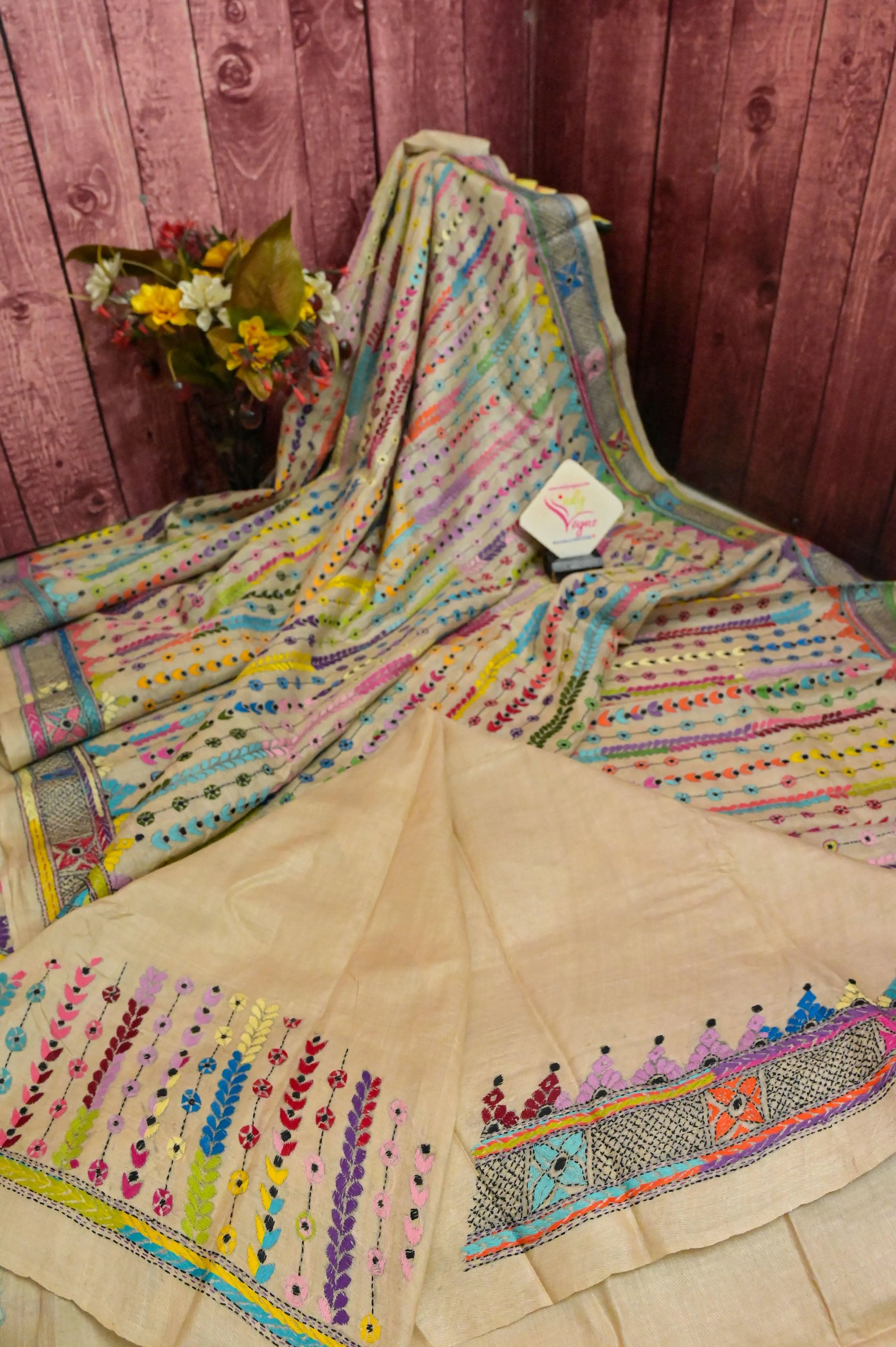 Dust Offwhite Color Pure Gachi Tussar with Allover Kantha Stitch Work