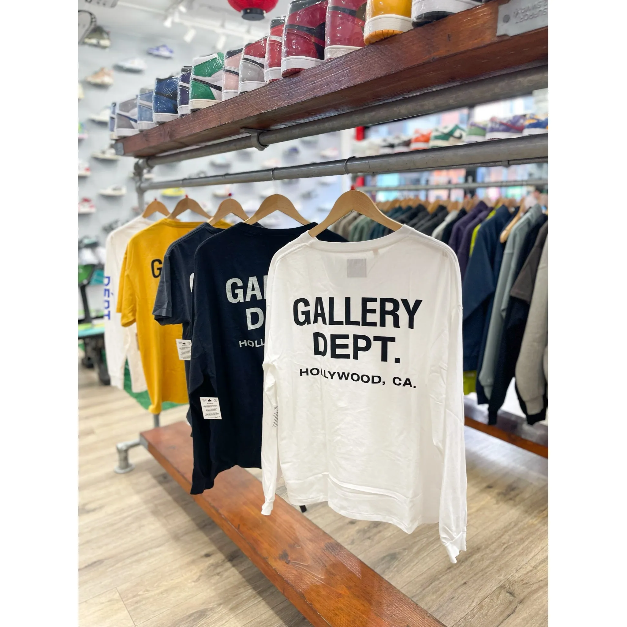 Gallery Dept. Souvenir L/S T-shirt White