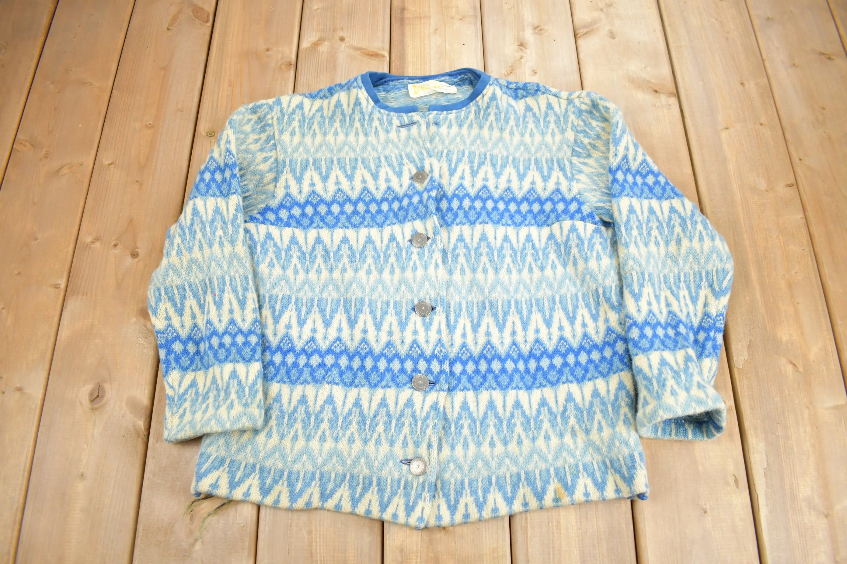 Vintage 1960s Icelandic Hand Knit Cardigan Sweater / Made In Sweden / Button Up /  100% Wool