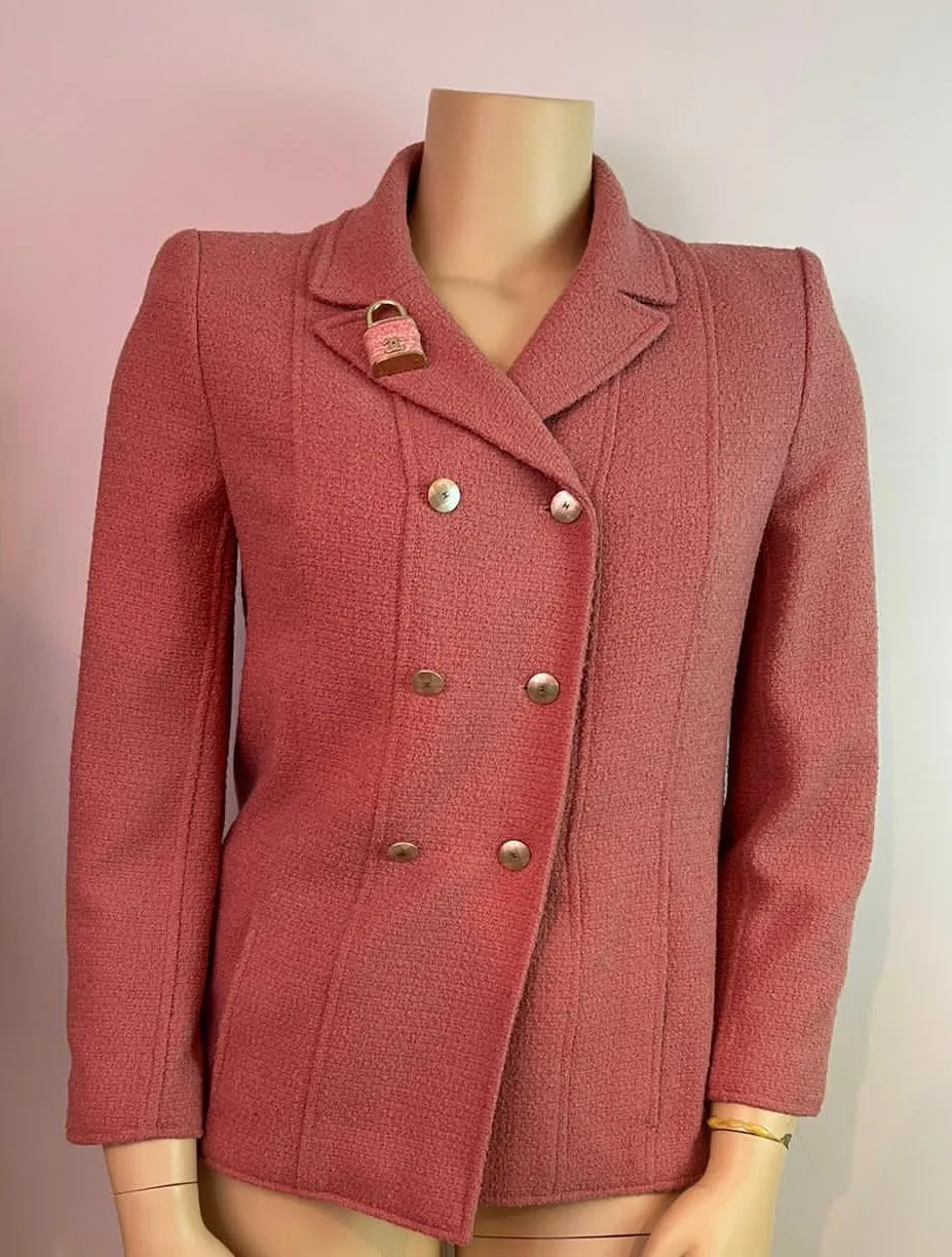 Vintage Chanel 98P, 1998 Spring Mauve Dusty Pink jacket blazer US 10/12